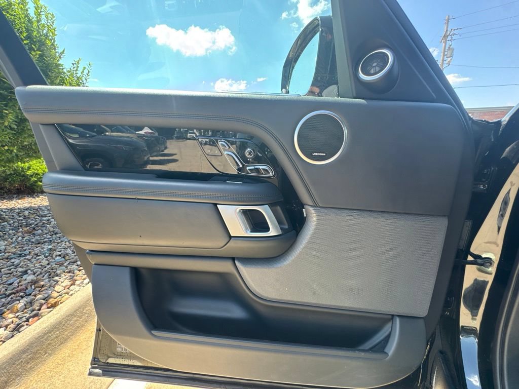 Used 2020 Land Rover Range Rover HSE AWD/4WD image 14
