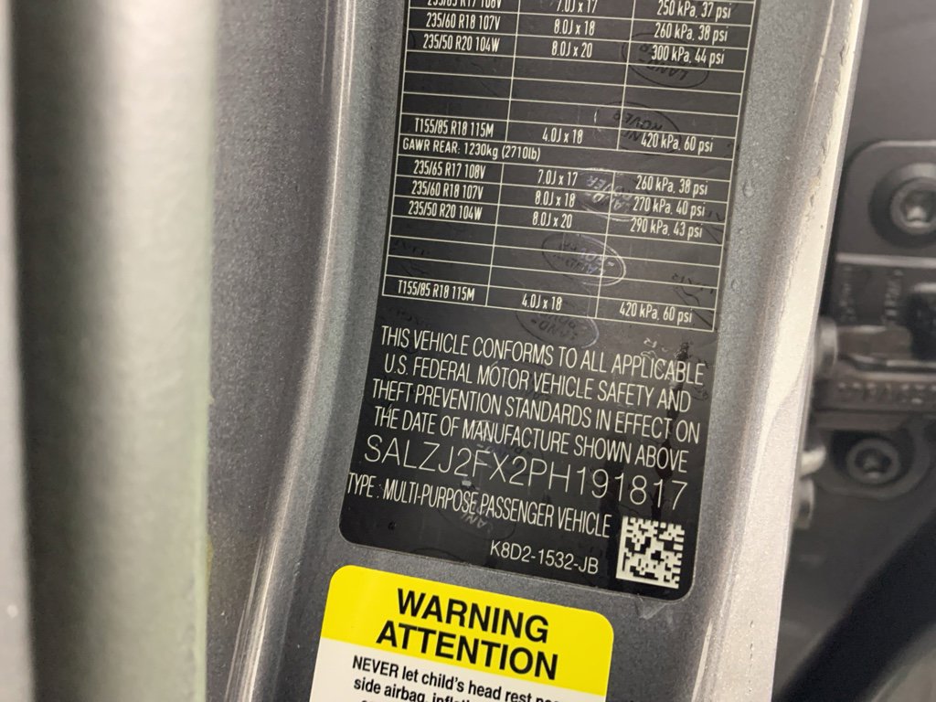 Used 2023 Land Rover Range Rover Evoque S image 12