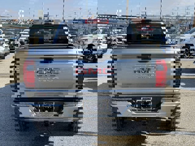 New 2026 GMC Canyon Elevation w/ Convenience Package image 4