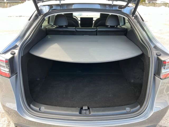 Used 2024 Tesla Model Y Performance image 29