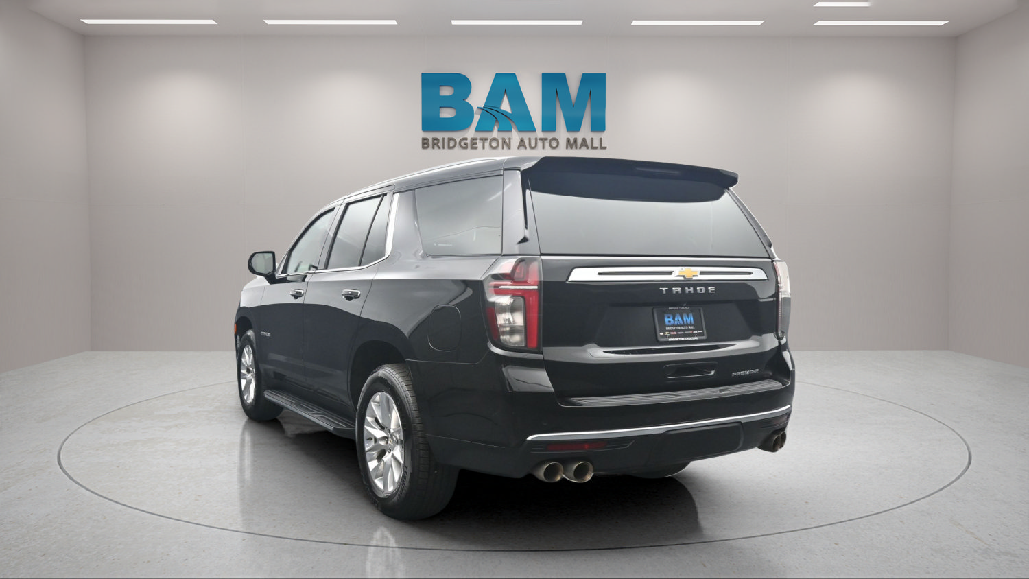 Used 2024 Chevrolet Tahoe Premier AWD/4WD image 5