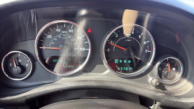 Used 2017 Jeep Wrangler Unlimited Rubicon w/ Connectivity Group image 26