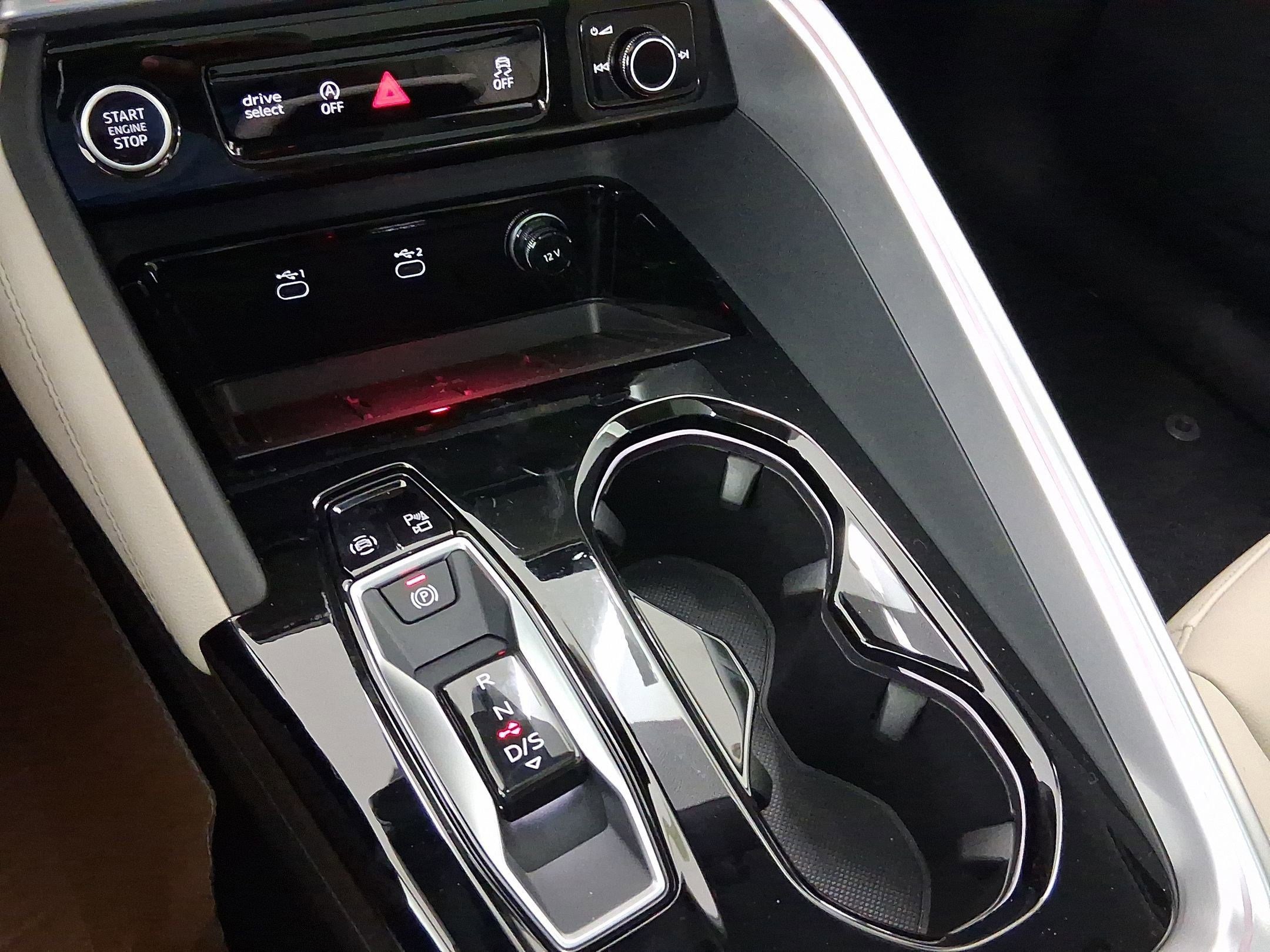 Certified 2025 Audi Q5 Premium w/ Convenience Package image 16