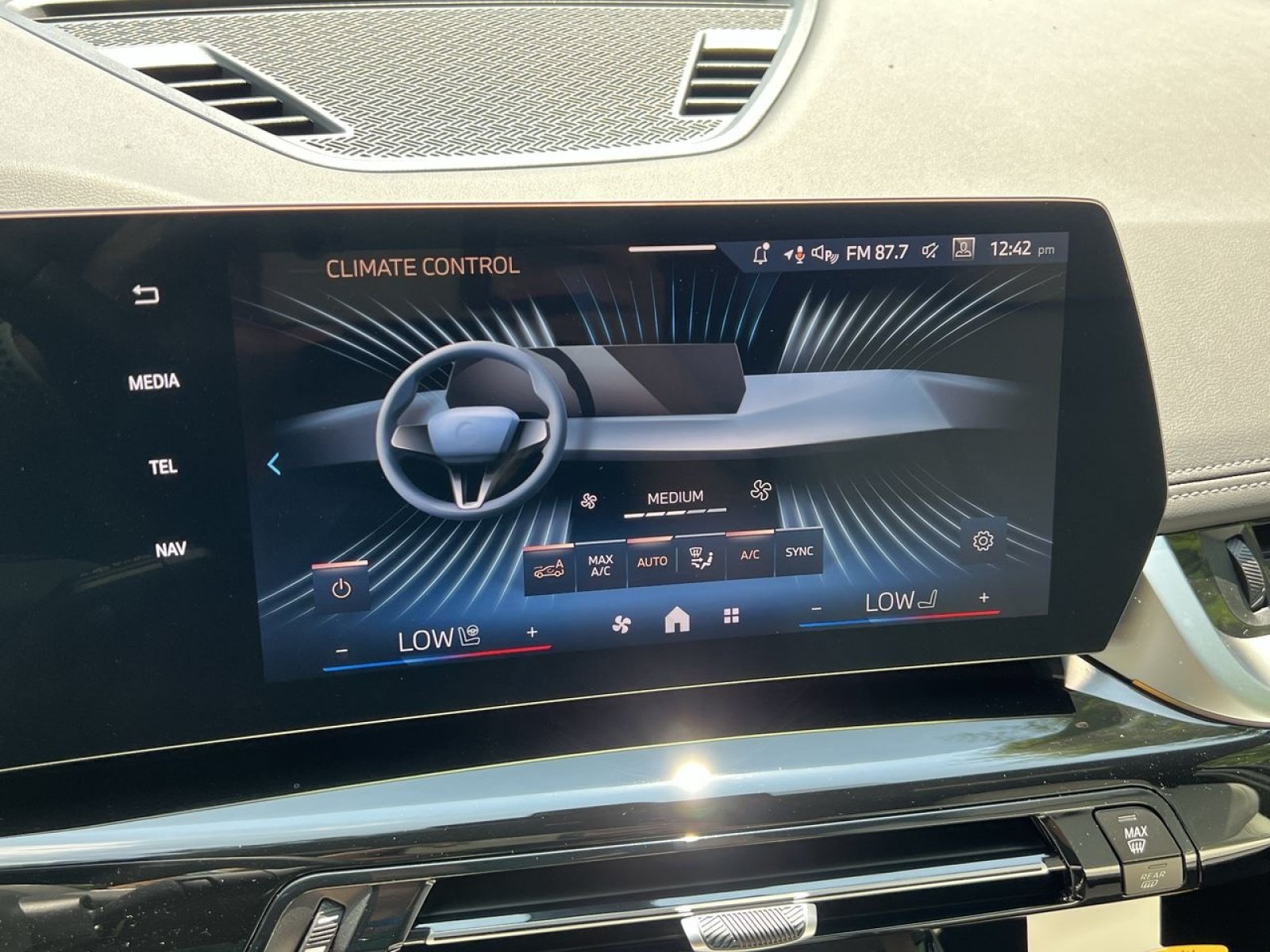New 2026 BMW X1 xDrive28i w/ Convenience Package AWD/4WD image 18