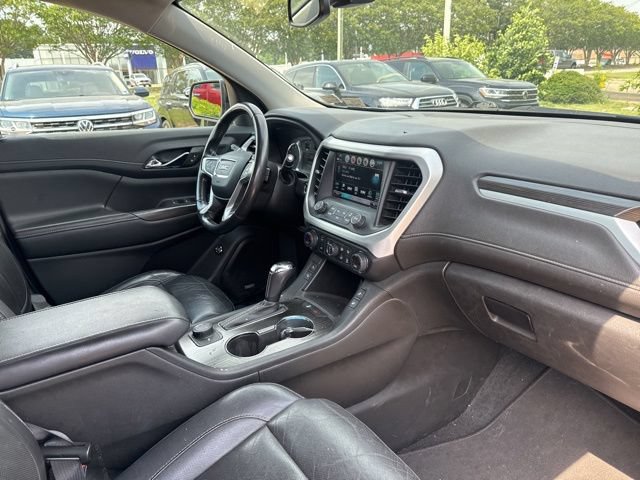 Used 2019 GMC Acadia SLT w/ LPO, Black Accent Package AWD/4WD image 15