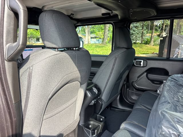 New 2026 Jeep Wrangler Unlimited Sport AWD/4WD image 9