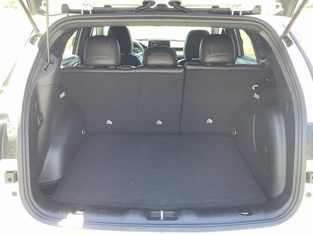 New 2025 Jeep Compass Latitude w/ Sun & Sound Group AWD/4WD image 29