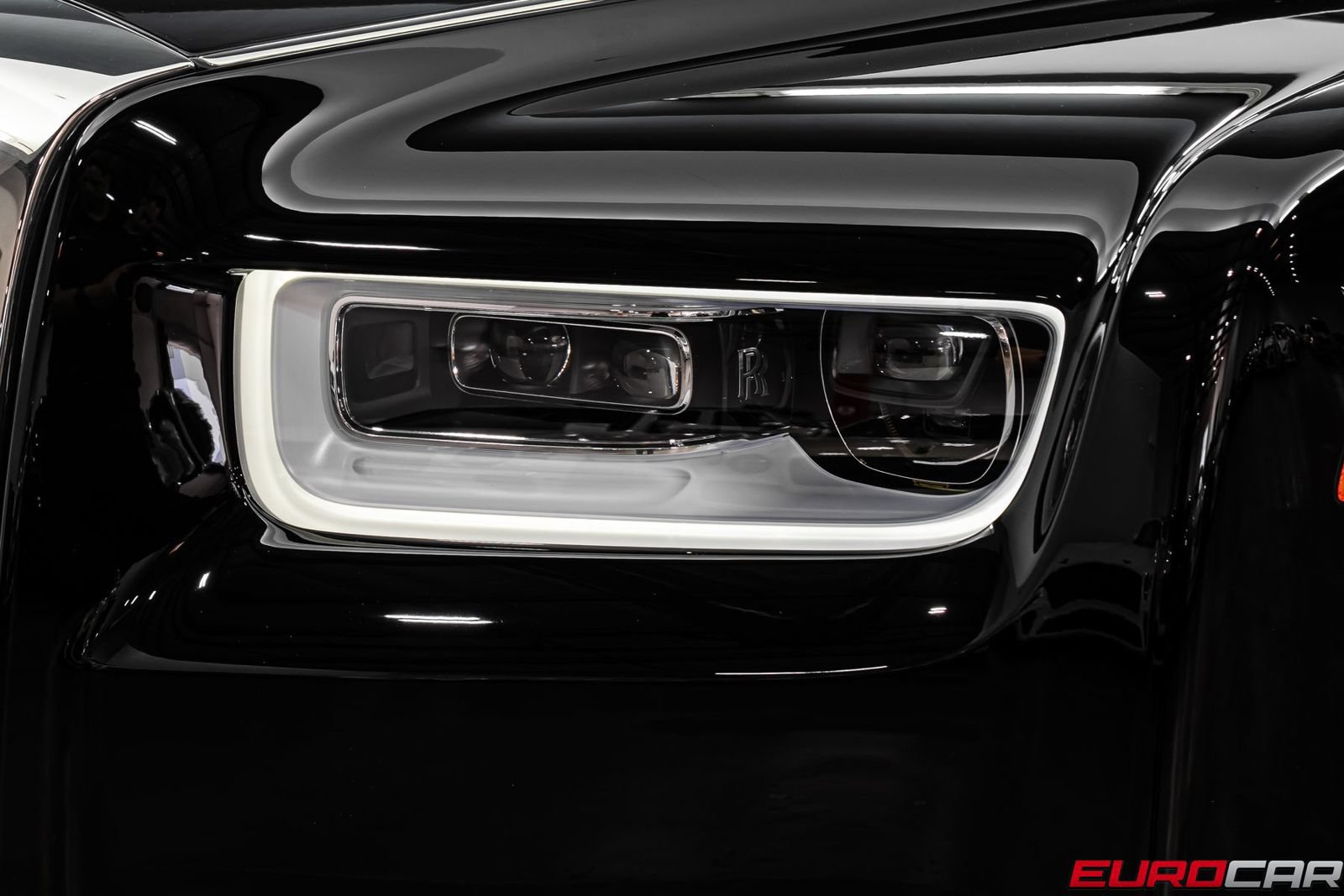 Used 2022 Rolls-Royce Phantom Sedan RWD image 12