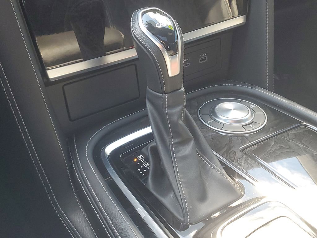 Used 2022 INFINITI QX80 Sensory w/ Cargo Package image 39