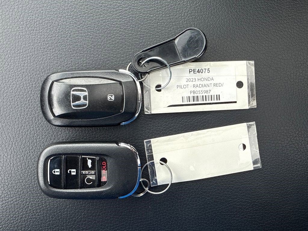 Certified 2023 Honda Pilot Elite image 4