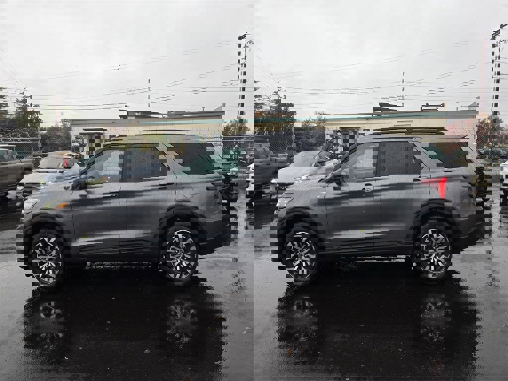 New 2026 Ford Explorer ST-Line image 8