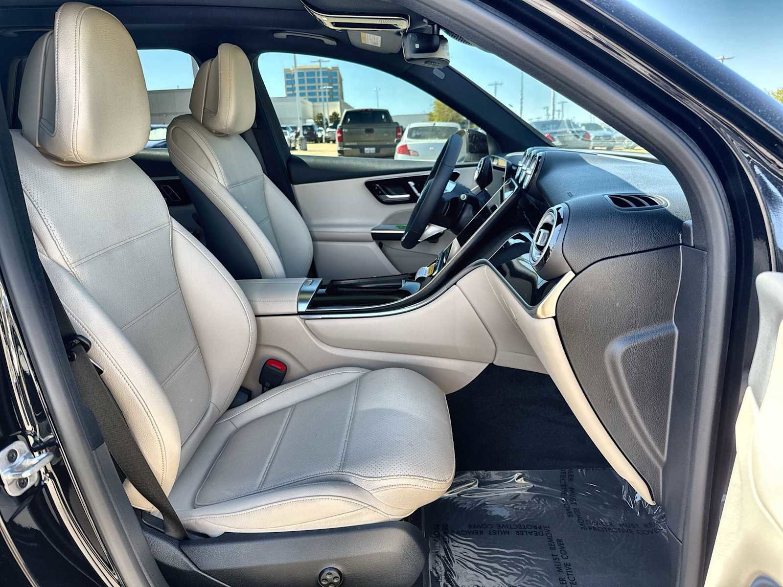 New 2026 Mercedes-Benz GLC 300 image 9