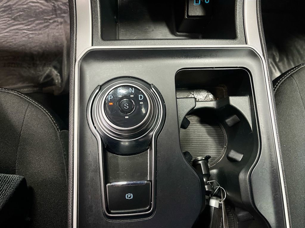 Used 2024 Ford Edge SE image 16