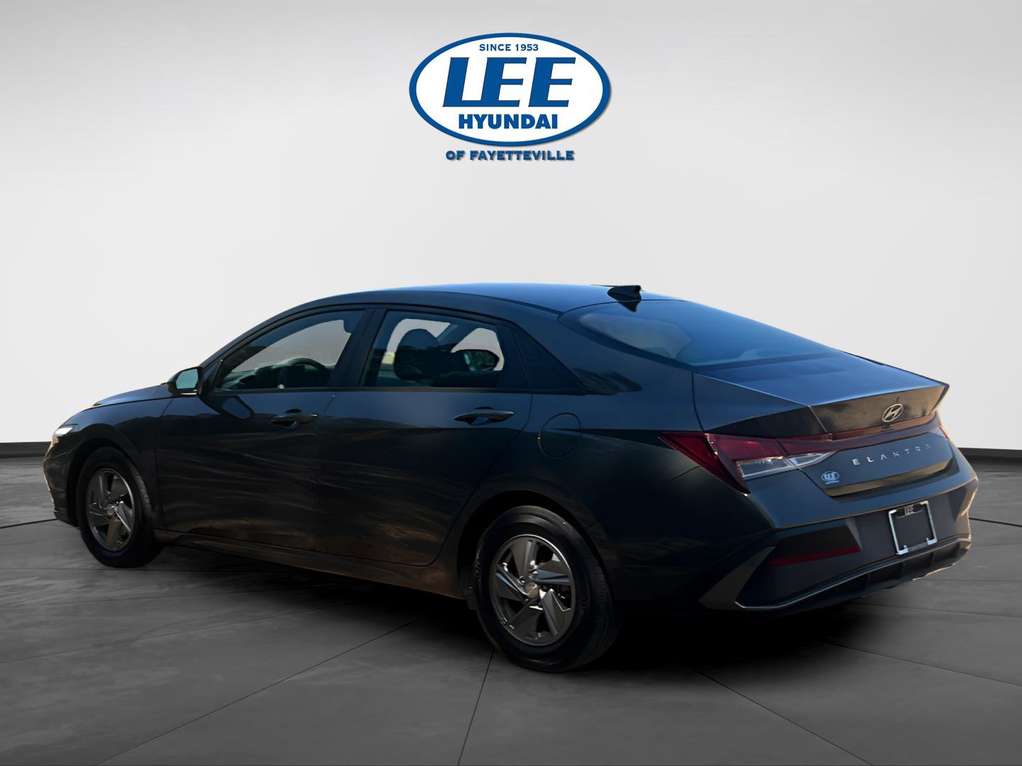 Certified 2024 Hyundai Elantra SE image 4