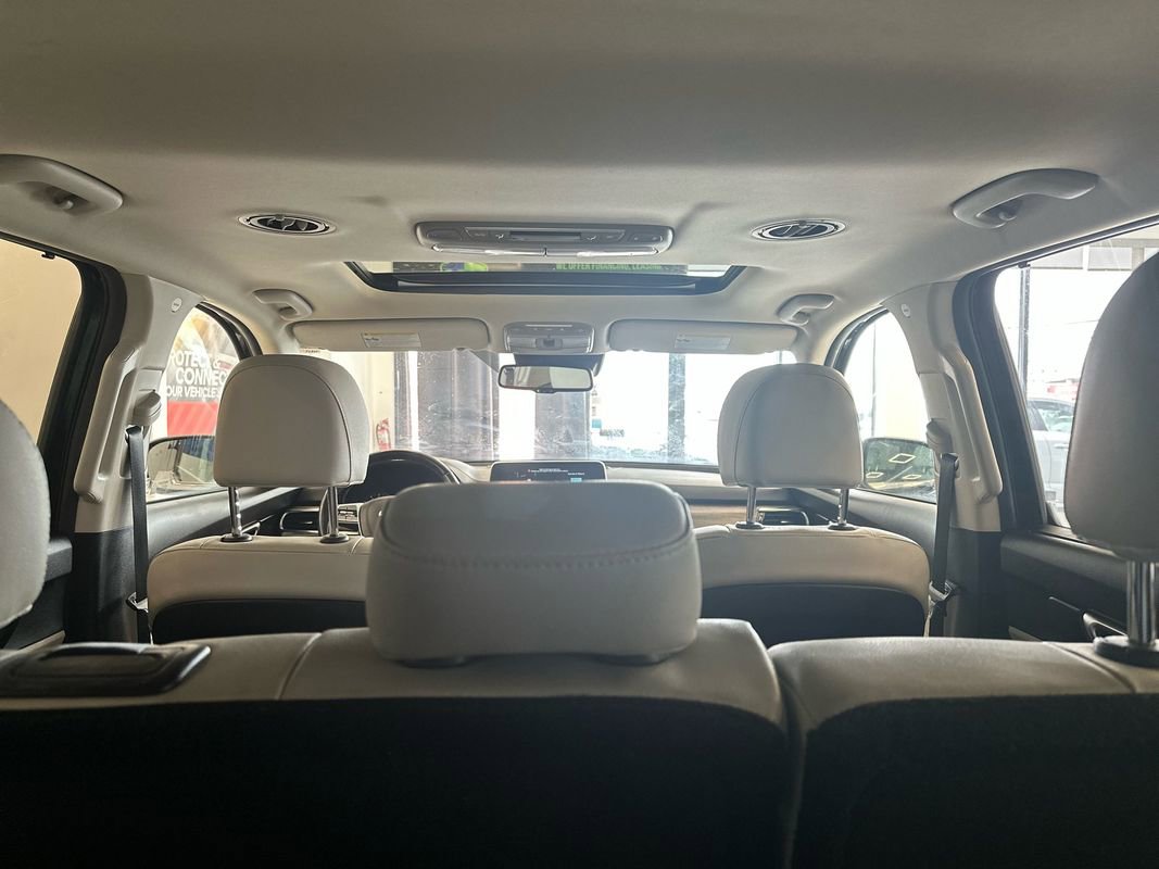 Used 2022 Kia Telluride EX image 16