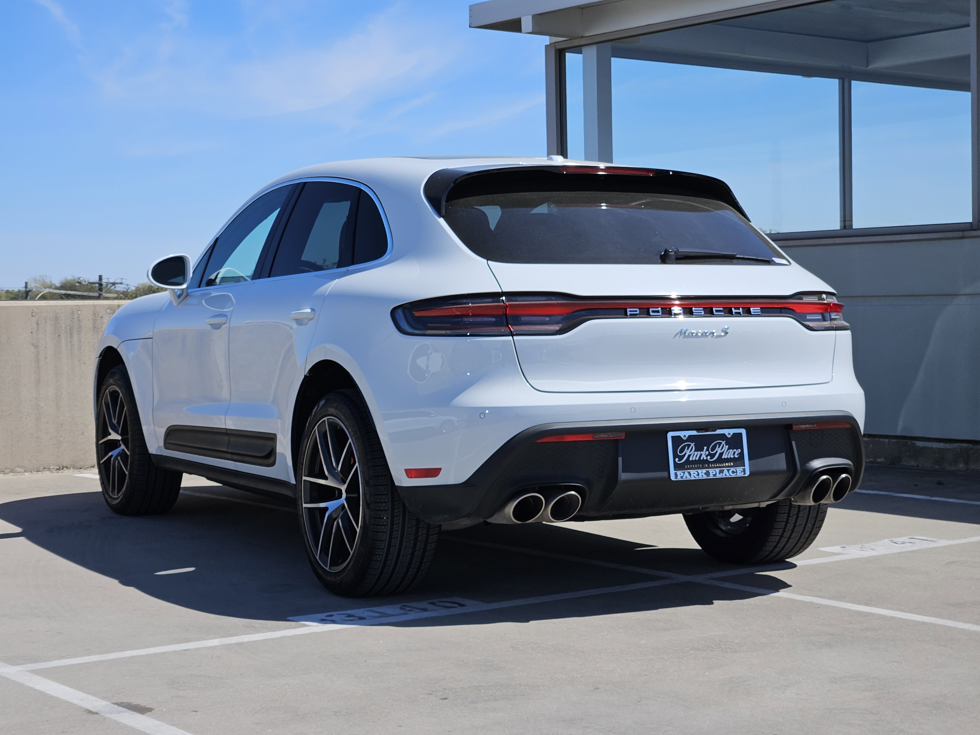 Used 2025 Porsche Macan S image 3