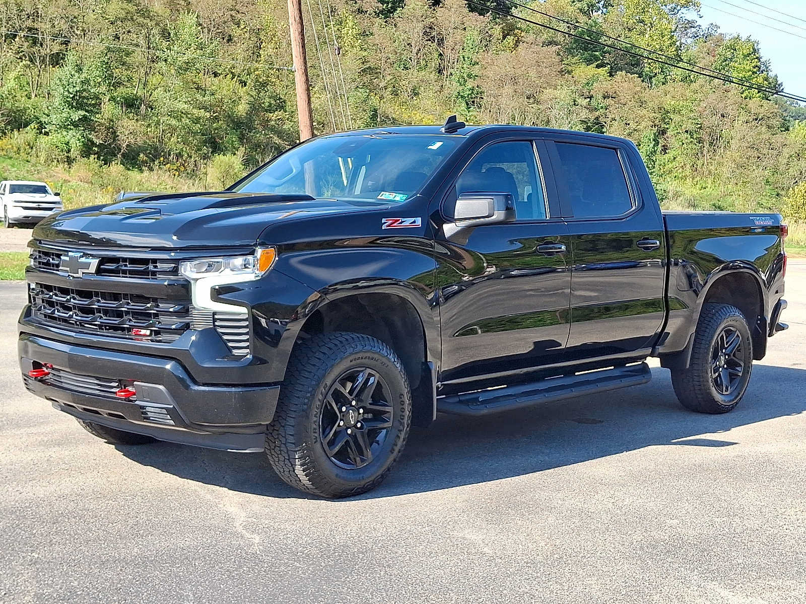 Used 2024 Chevrolet Silverado 1500 LT Trail Boss w/ Protection Package AWD/4WD image 3