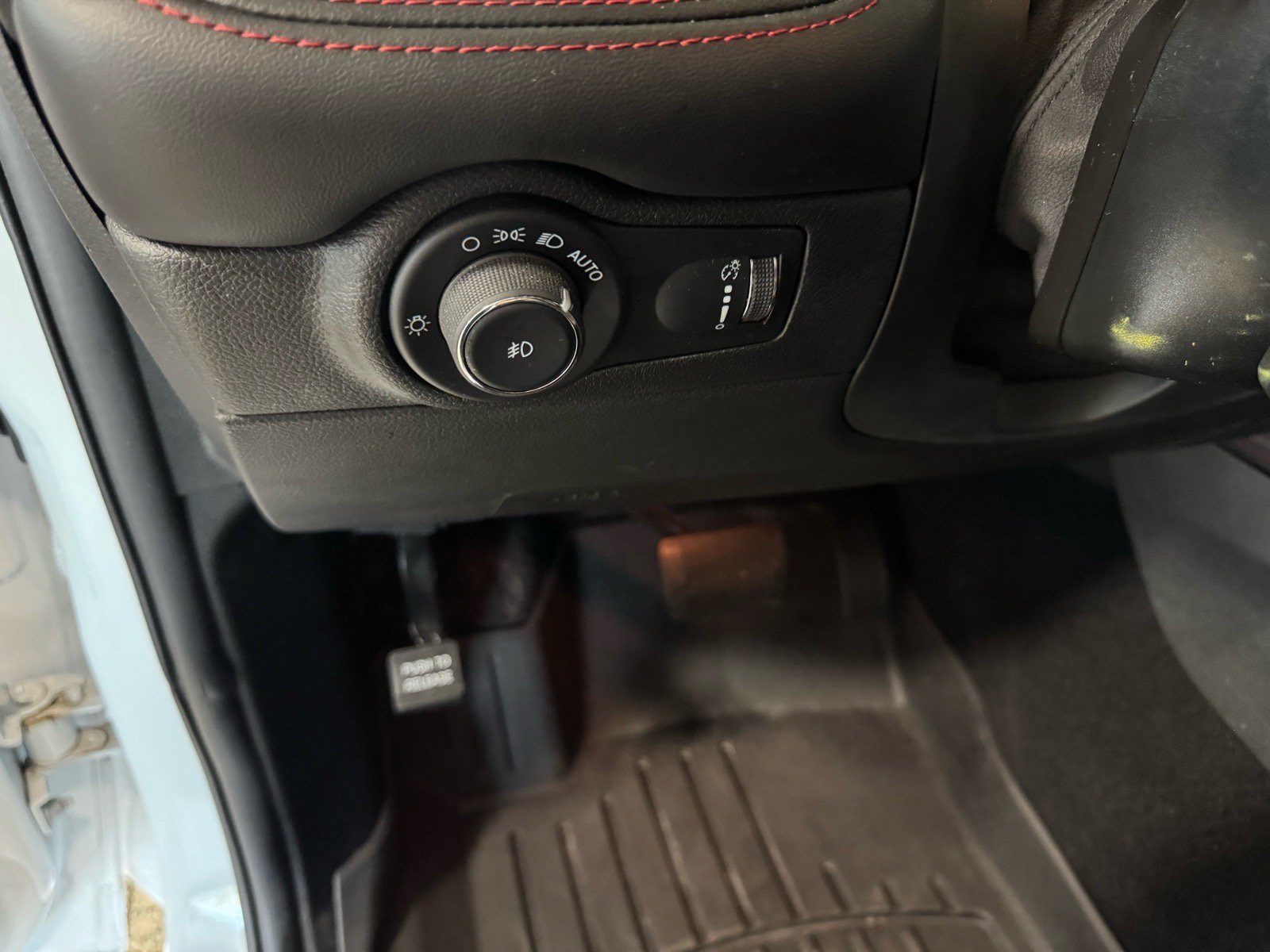 Used 2023 Dodge Durango R/T AWD/4WD image 20