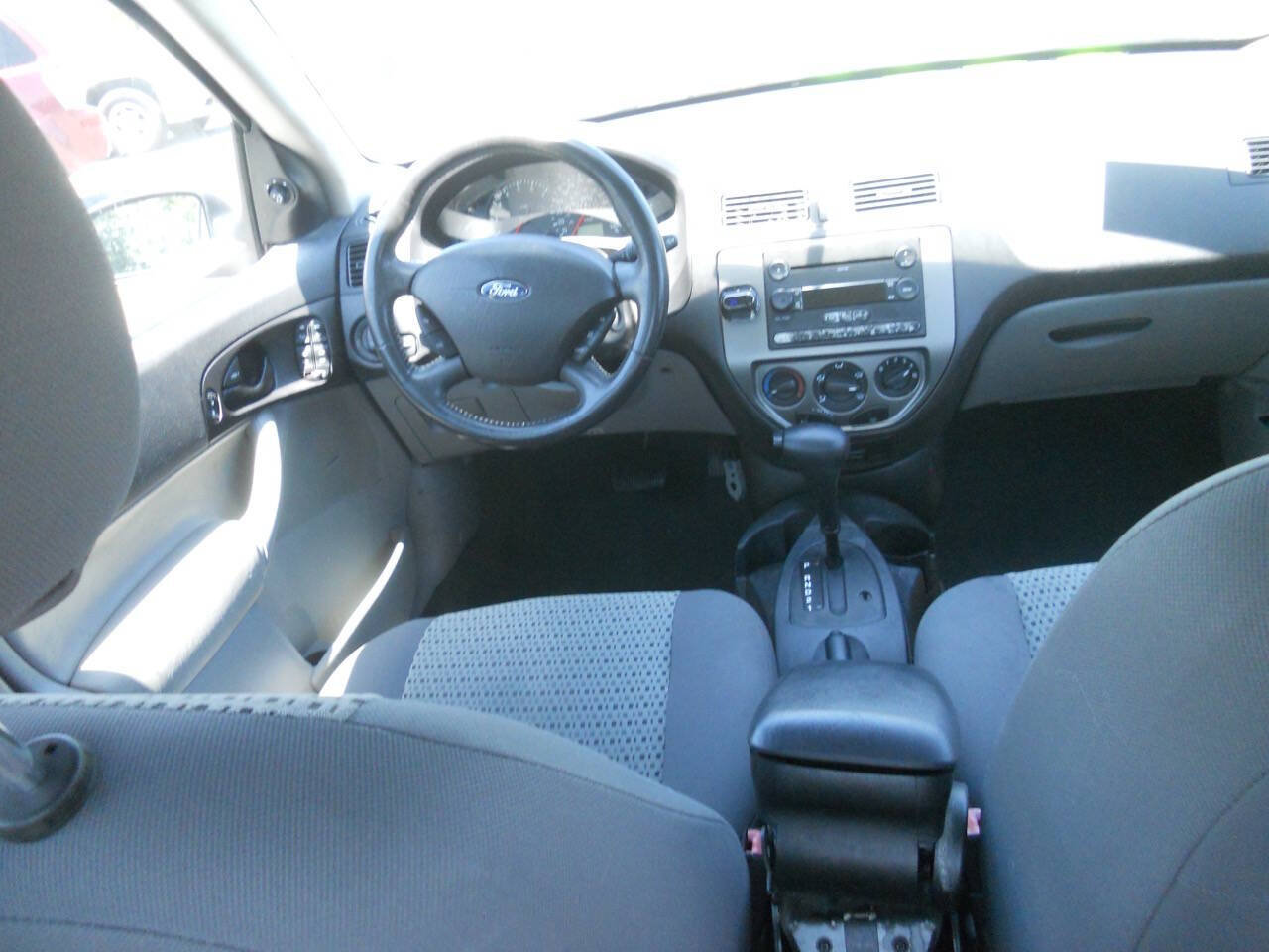 Used 2006 Ford Focus SES FWD image 31