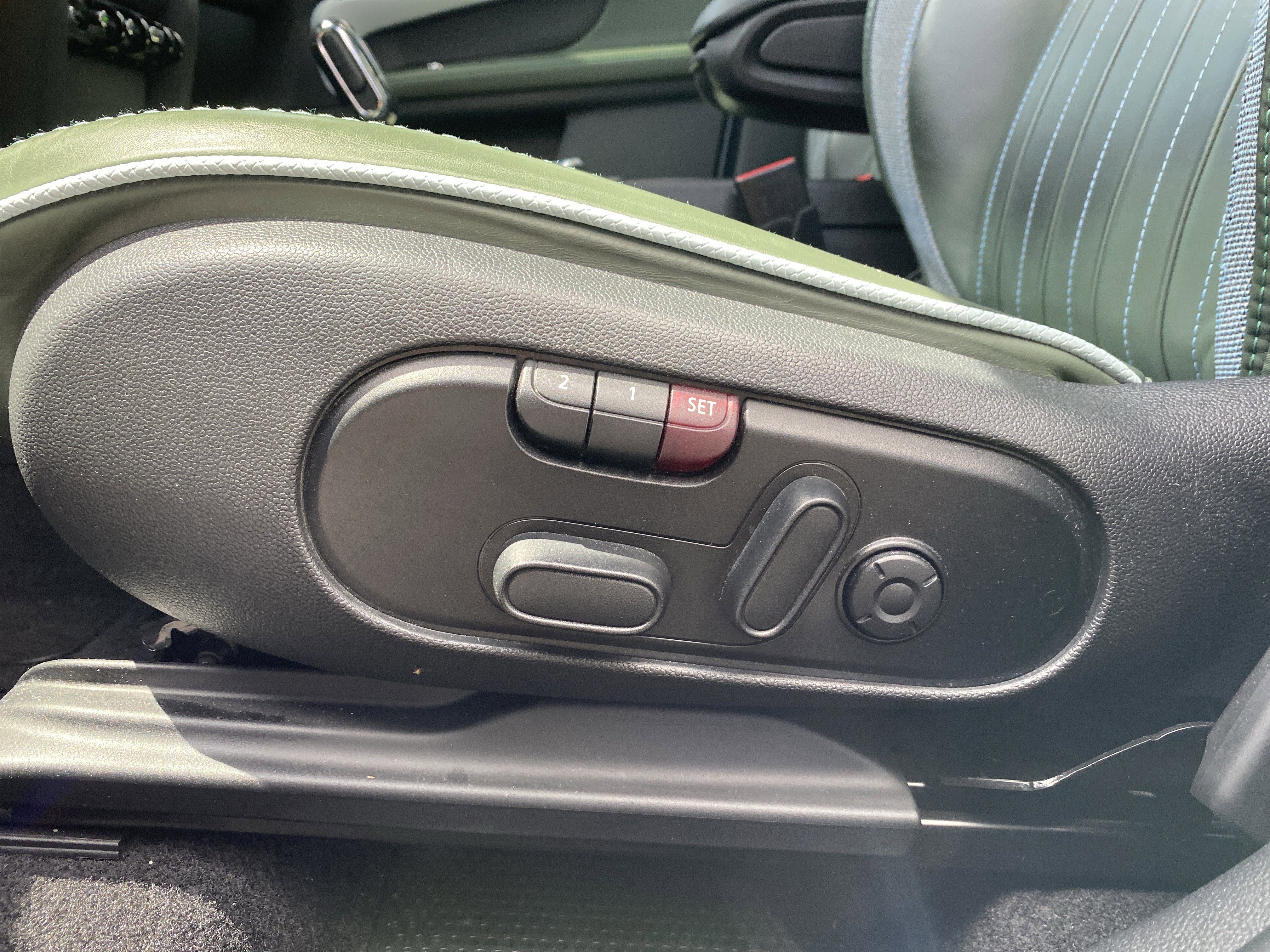 Certified 2024 MINI Cooper Countryman S w/ Mini Untamed Edition image 29