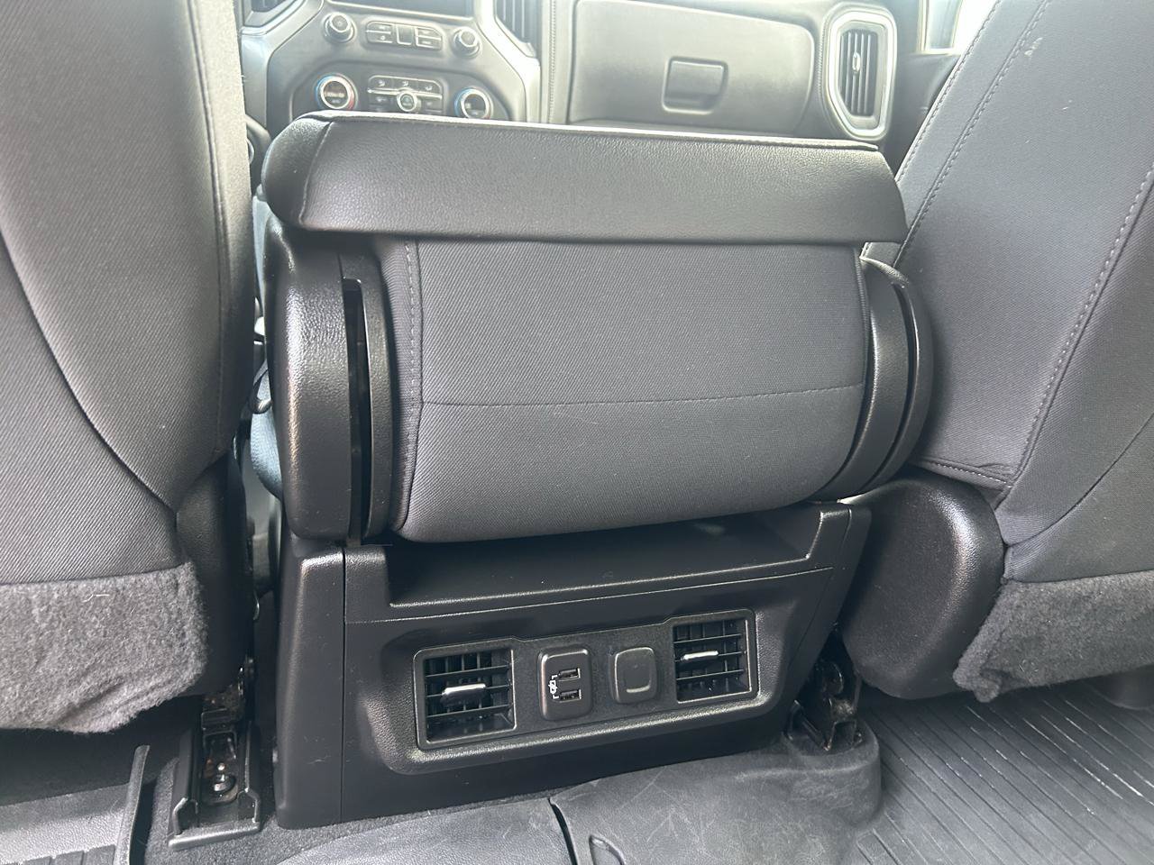 Used 2022 Chevrolet Silverado 1500 LT AWD/4WD image 34