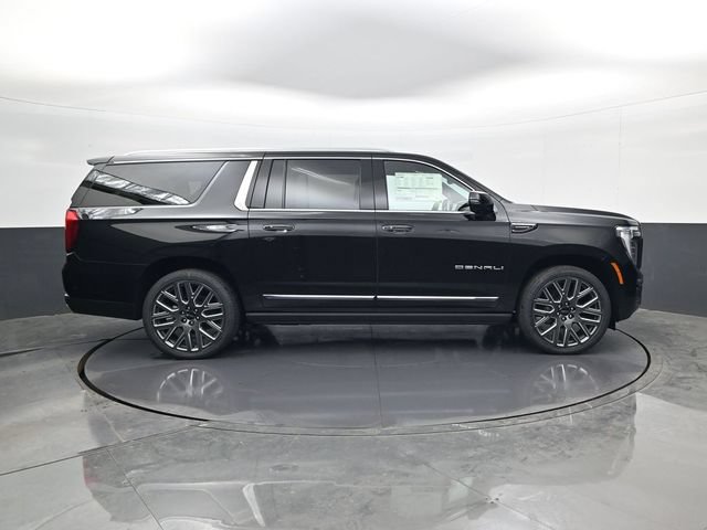 Used 2026 GMC Yukon XL Denali Ultimate AWD/4WD image 4