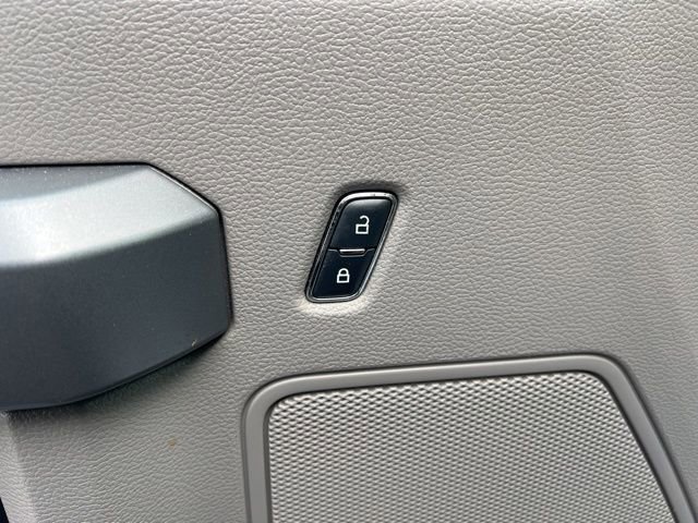 Used 2018 Ford F150 XLT w/ Equipment Group 302A Luxury image 29