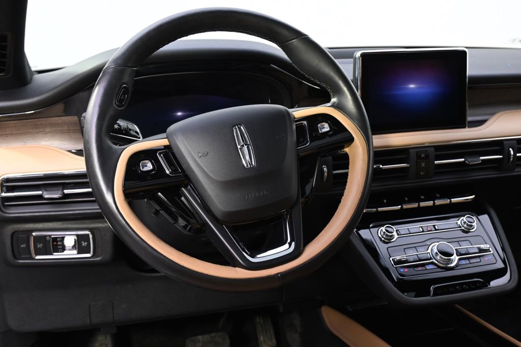 Certified 2022 Lincoln Corsair Reserve w/ Equipment Group 201A image 12