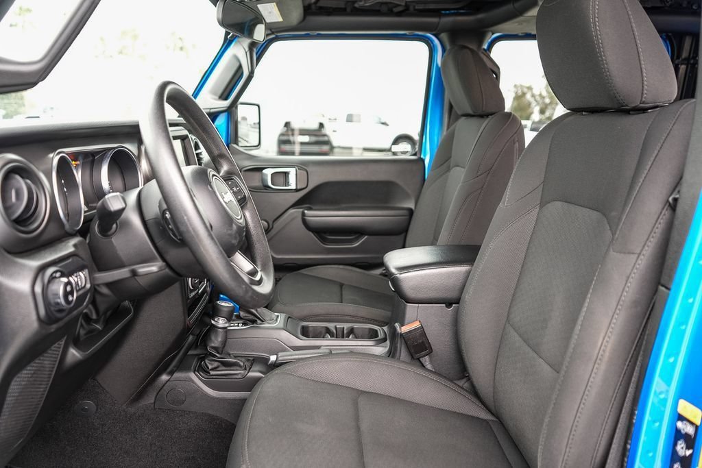 Used 2022 Jeep Gladiator Sport AWD/4WD image 19
