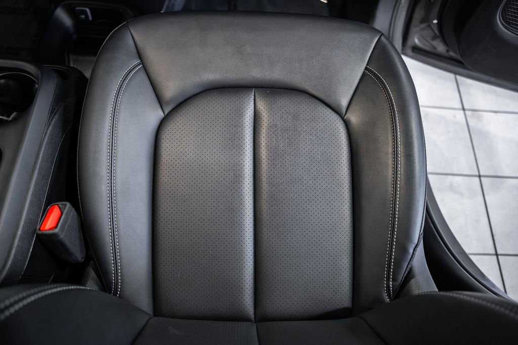 Used 2025 Chrysler Pacifica Select image 35