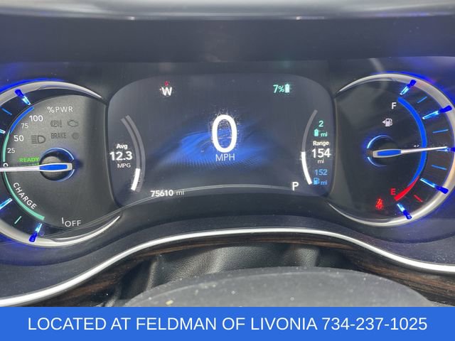 Used 2023 Chrysler Pacifica Limited image 12