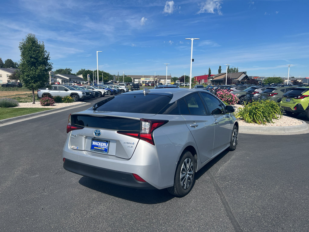 Used 2020 Toyota Prius XLE w/ Advanced Technology Package AWD/4WD image 4