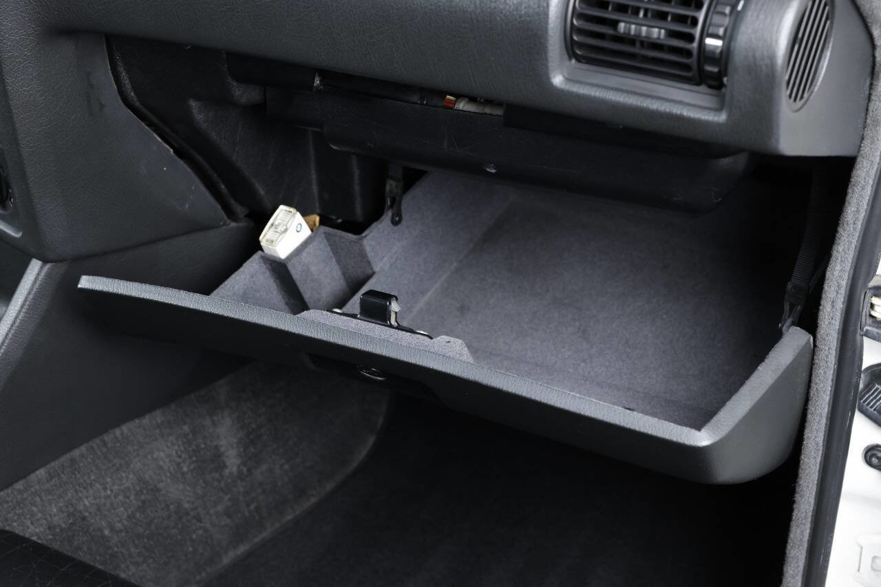 Used 1988 BMW M3 Coupe image 54