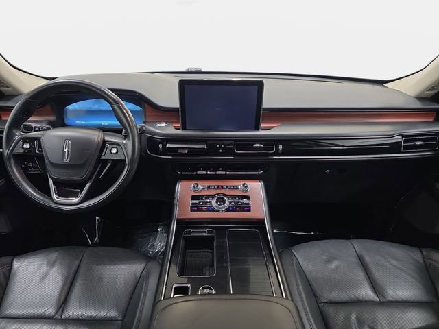 Certified 2023 Lincoln Aviator Reserve w/ Equipment Group 201A image 9