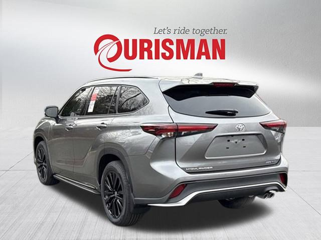 Used 2026 Toyota Highlander XSE image 4