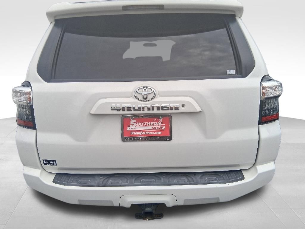 Used 2019 Toyota 4Runner SR5 w/ Wilderness Package AWD/4WD image 7
