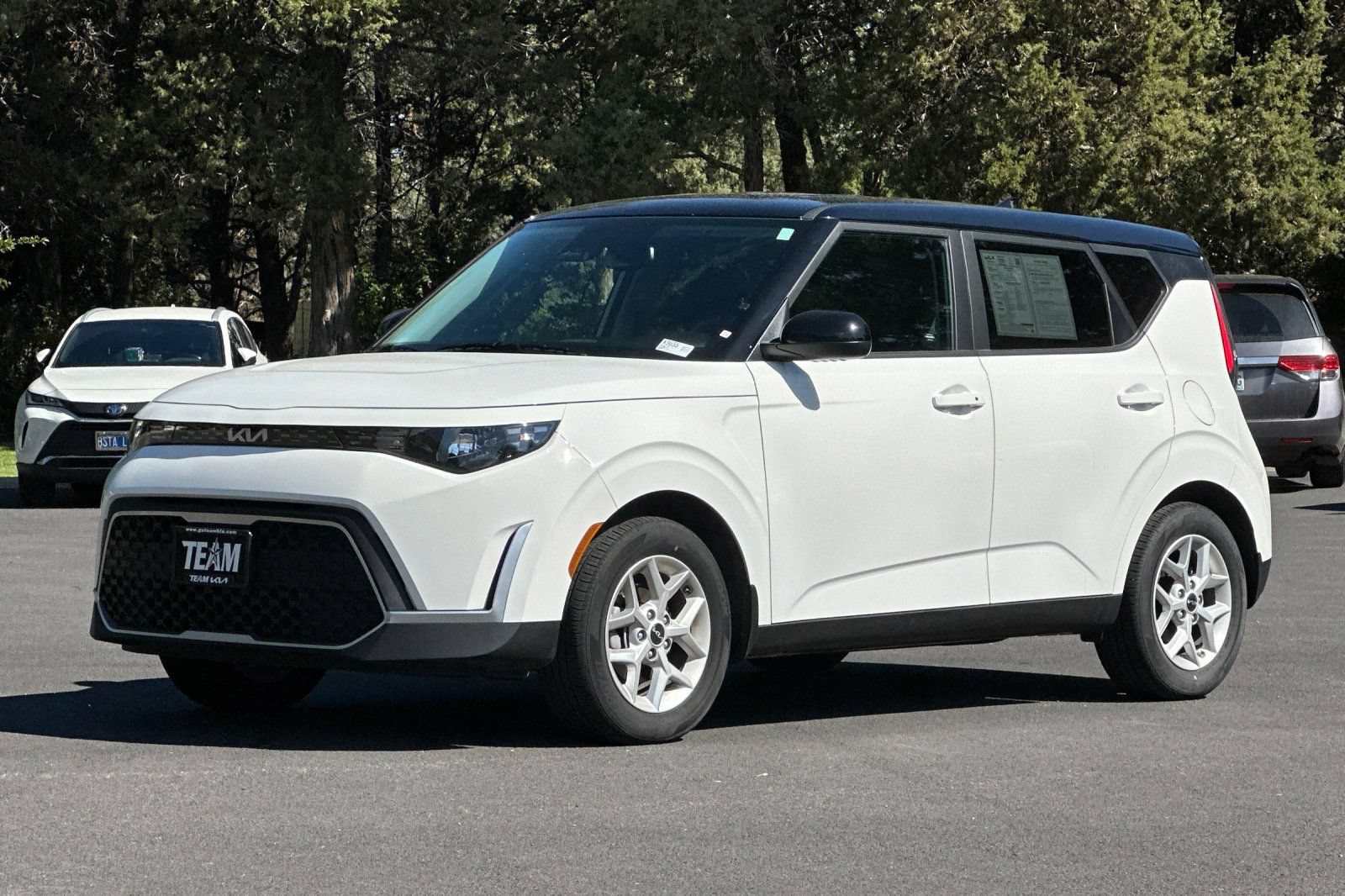 Certified 2025 Kia Soul S FWD image 8