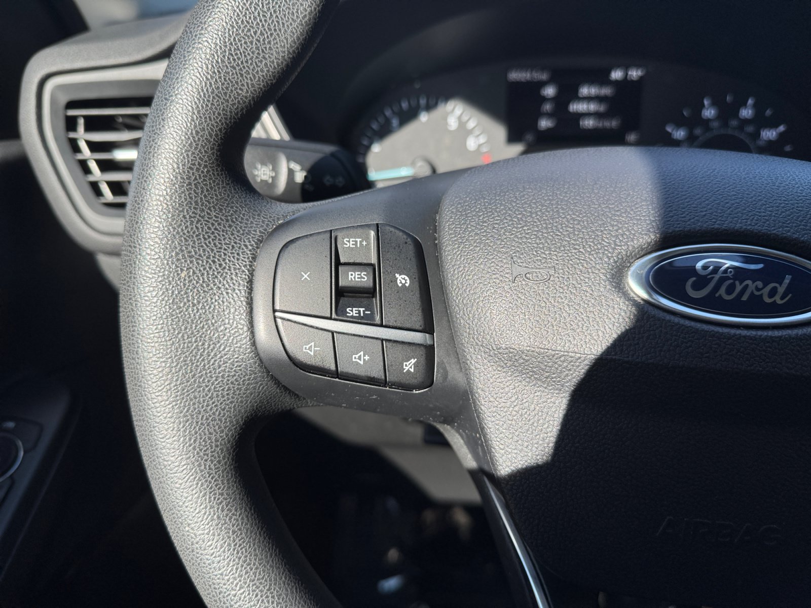 Used 2022 Ford Escape SE AWD/4WD image 23