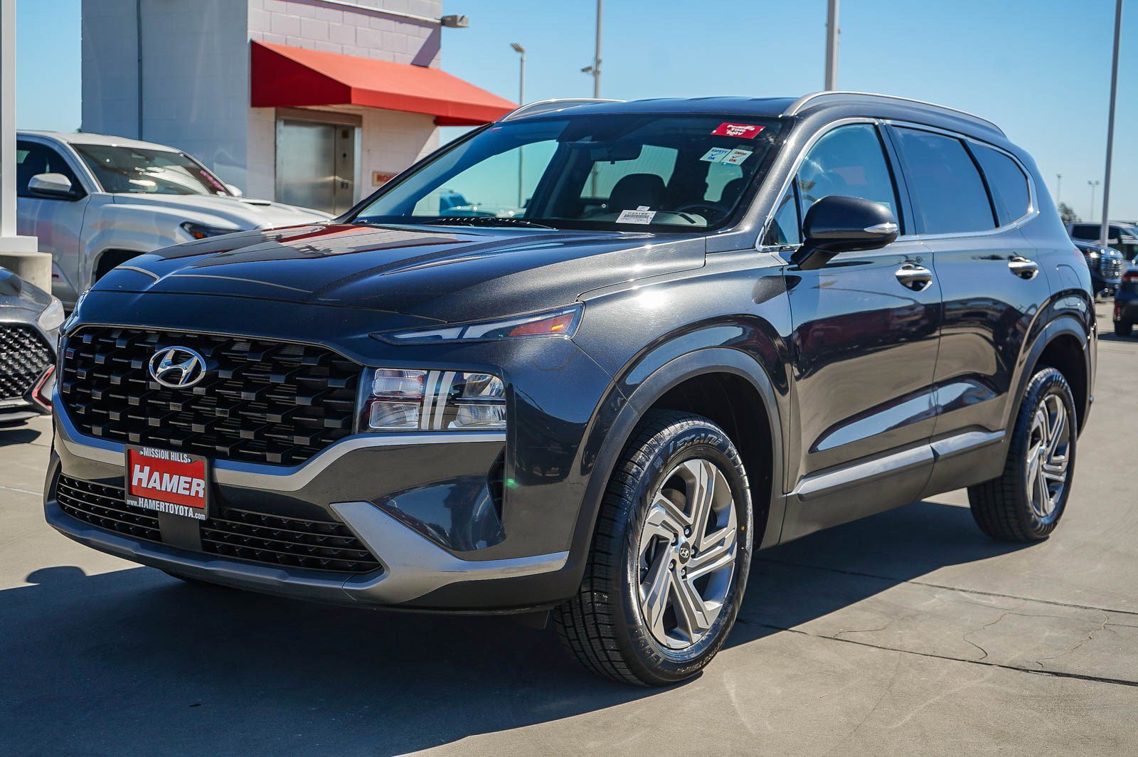 Used 2023 Hyundai Santa Fe SEL image 3