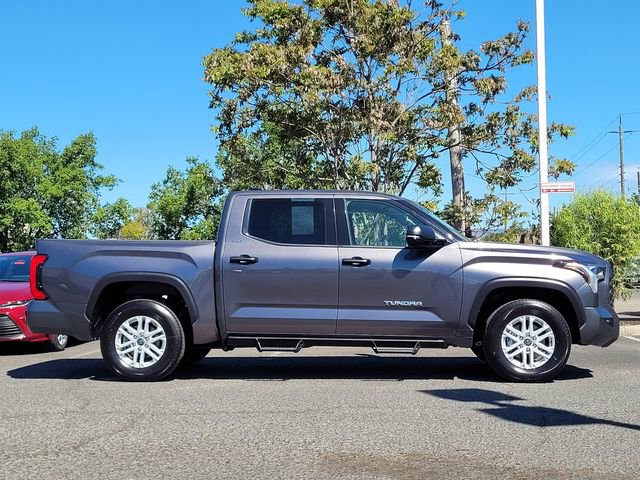 Used 2022 Toyota Tundra SR5 w/ Convenience Package image 5