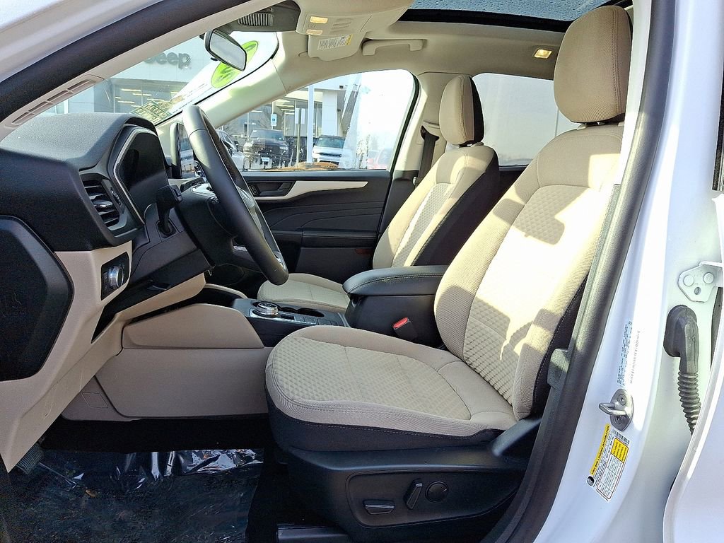 Used 2022 Ford Escape SE w/ Convenience Package image 13