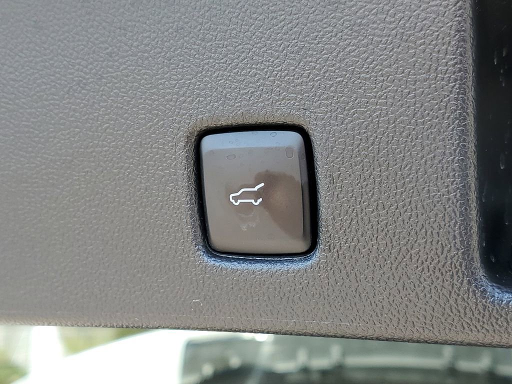 Used 2023 Ford Escape Platinum w/ Premium Technology Package AWD/4WD image 10