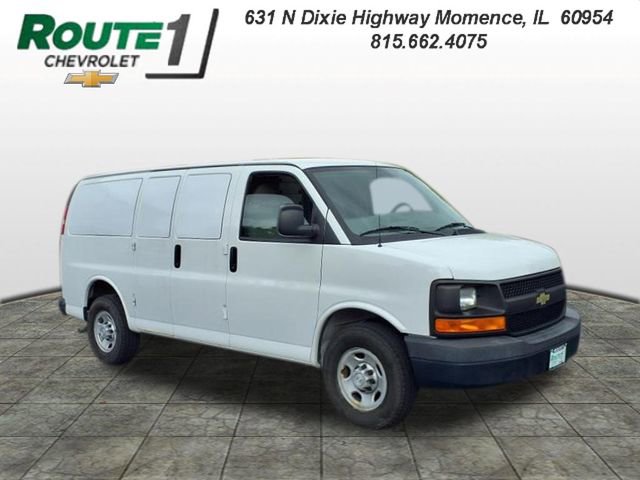 Used 2015 Chevrolet Express 2500 RWD image 2
