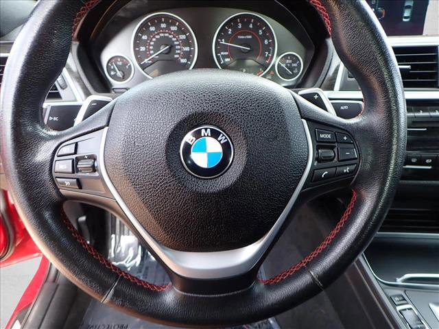 Used 2017 BMW 330i xDrive 330i xDrive image 12