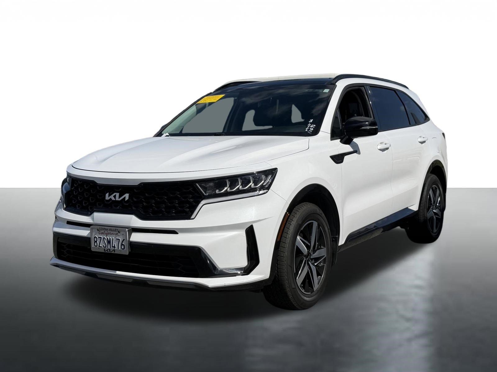 Used 2022 Kia Sorento S w/ Panoramic Sunroof Package FWD image 4