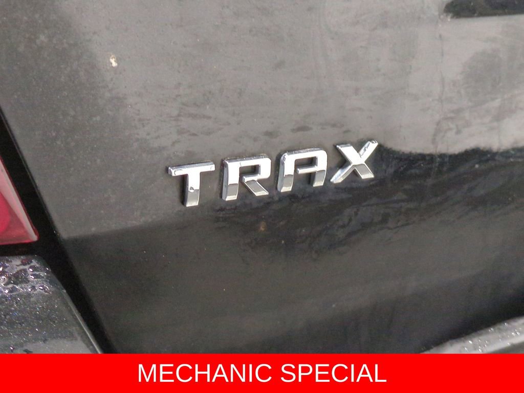 Used 2018 Chevrolet Trax LT w/ LT Convenience Package image 13