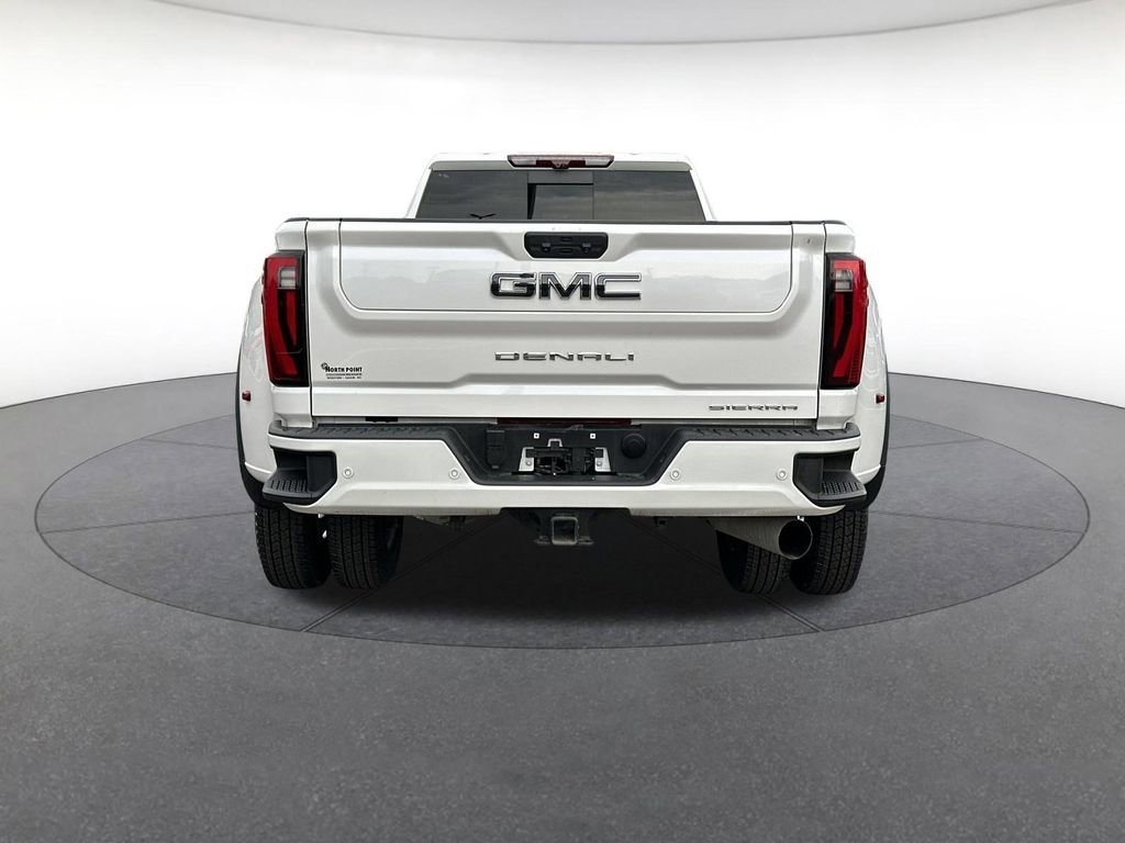 Used 2024 GMC Sierra 3500 Denali Ultimate AWD/4WD image 4