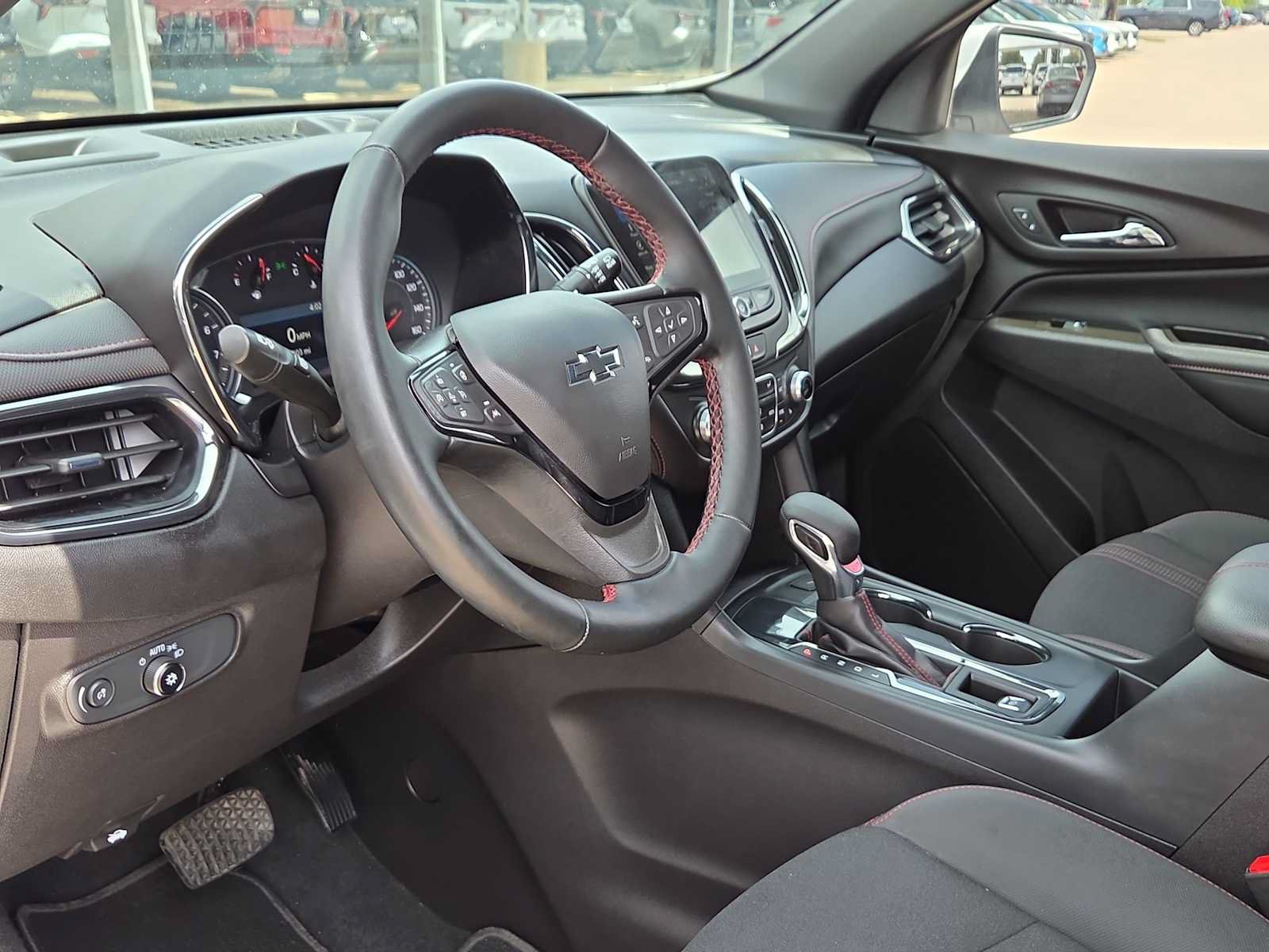 Used 2024 Chevrolet Equinox RS FWD image 10