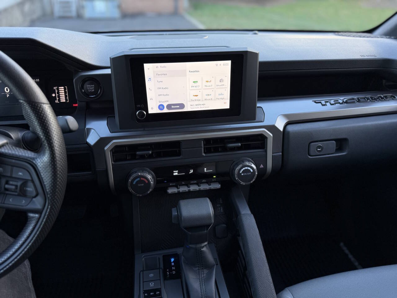 Used 2025 Toyota Tacoma SR5 AWD/4WD image 21