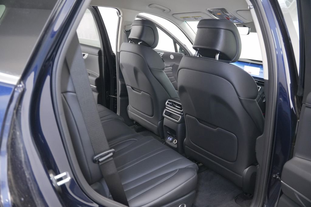 New 2025 Genesis GV80 2.5T Standard image 36